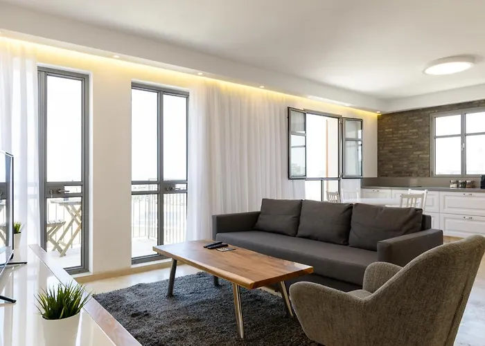 6 Ben Azariah - By Beach Apartments TLV